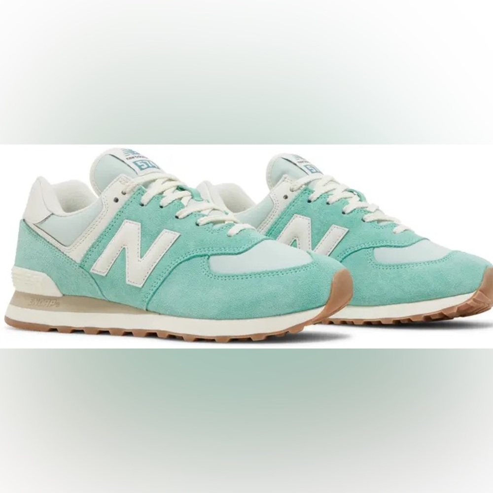 New Balance Mint Green Sneakers, size 7